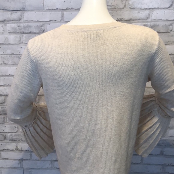 Olivia Warren tan cotton poly blend ribbed knit sweater wide pleated sleeve - Picture 8 of 9